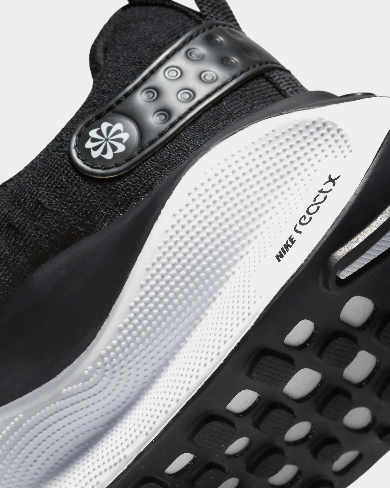 InfinityRN 4 Black / Dark Grey / White Running Shoes