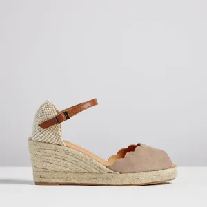 Pinaz Beige Suede Scallop Espadrille