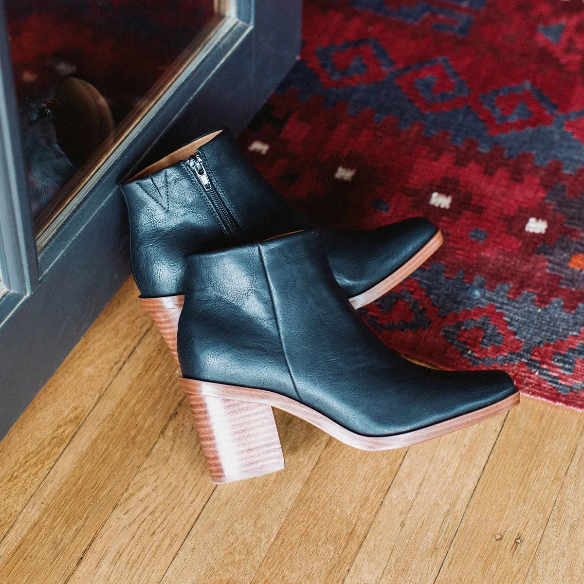 Velta Ankle Boot